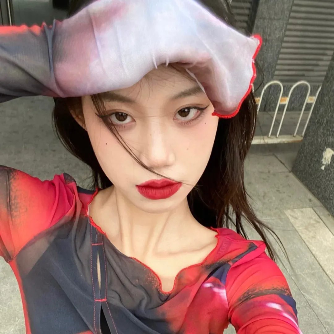 艳姬逢春